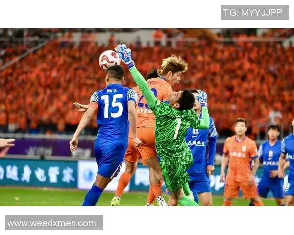 亚冠决赛替补奇兵陈晨神勇表现七分钟三扑救险八强战两次扑点球成关键人物 亚冠决赛替补奇兵陈晨神勇表现七分钟三扑救险八强战两次扑点球成关键人物